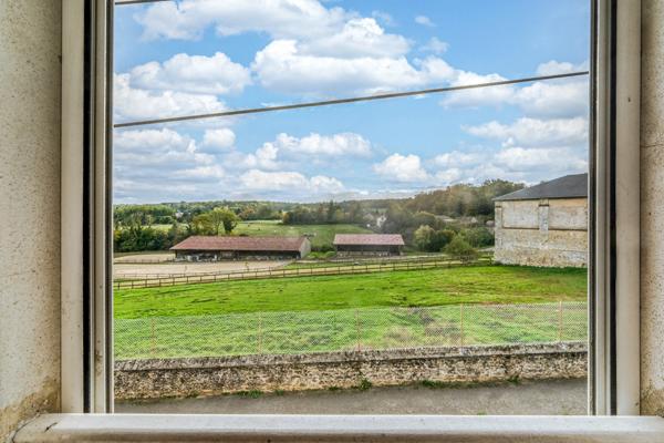 Christophe Michaudelle – EXLUSIVITE - CAPIFRANCE vous propose proche de LIZY SUR OURCQ à DHUISY : maison 4 chambres - 6 pièces - 141 m² - Terrasse et jardins - garage - pièce buanderie