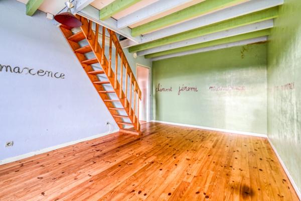 Christophe Michaudelle – EXLUSIVITE - CAPIFRANCE vous propose proche de LIZY SUR OURCQ à DHUISY : maison 4 chambres - 6 pièces - 141 m² - Terrasse et jardins - garage - pièce buanderie