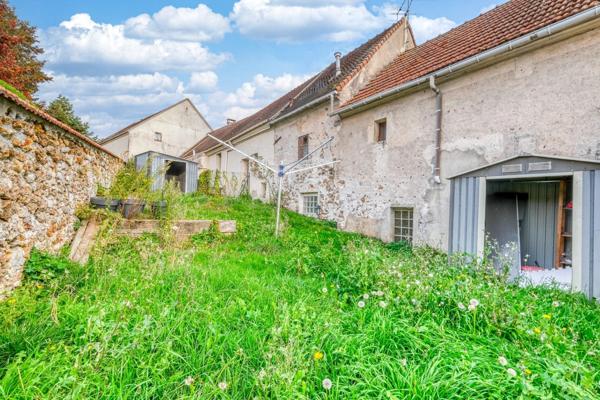 Christophe Michaudelle – EXLUSIVITE - CAPIFRANCE vous propose proche de LIZY SUR OURCQ à DHUISY : maison 4 chambres - 6 pièces - 141 m² - Terrasse et jardins - garage - pièce buanderie