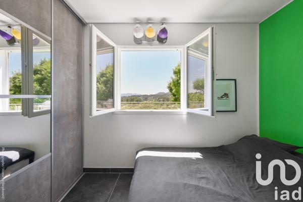 Maison 8 pièces de 261 m² à Roquevaire (13360)