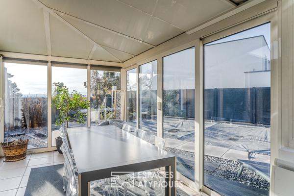 Maison familiale avec véranda et piscine