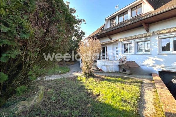 Maison à vendre 9 pièces de 180 m² à Perthes