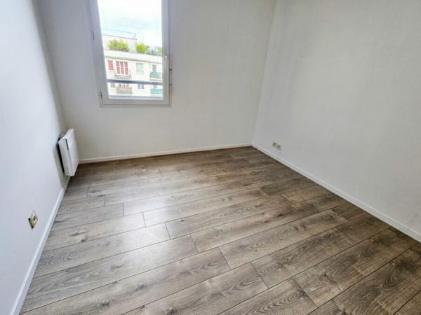 A LOUER T3 61m² + BALCON + PARKING + CAVE - CERGY LE HAUT