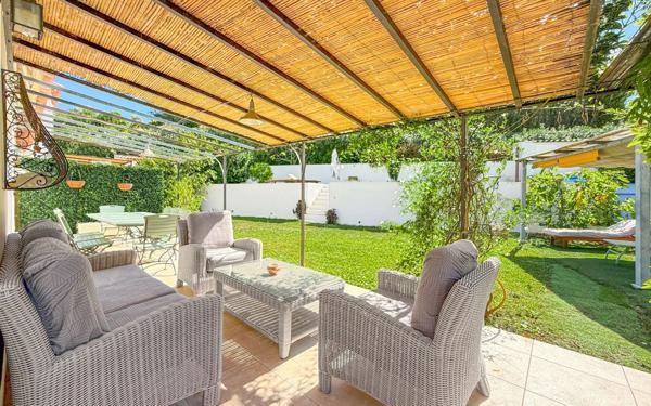 Maison à vendre    5 pièces • 150 m2 Saint-Paul-de-Vence