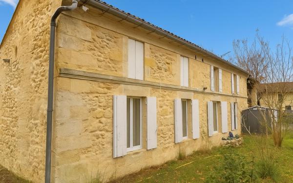 Maison à vendre    7 pièces • 311,34 m2 Saint-André-de-Cubzac