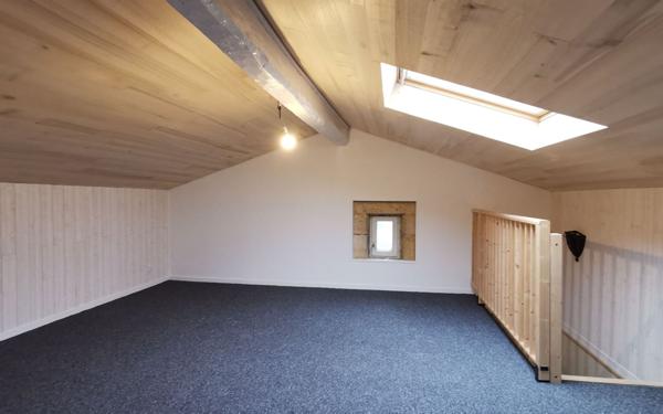 Maison à vendre    7 pièces • 311,34 m2 Saint-André-de-Cubzac