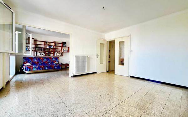 Appartement à vendre    3 pièces •  Miramas