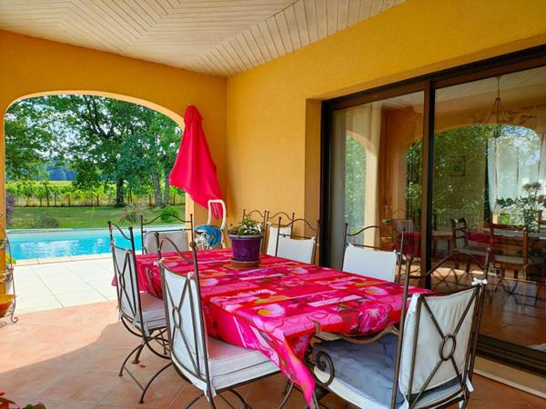 BELLE DEMEURE DE CHARME  - 236 M² - DOUBLE GARAGE - PISCINE - TERRAIN 4289 M²