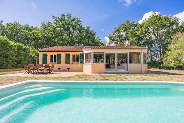 Vente
                Maison120 m² - 5 Pièces -
                    LA CHEVROLIERE (44118)
