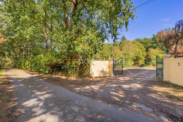 Vente
                Maison120 m² - 5 Pièces -
                    LA CHEVROLIERE (44118)