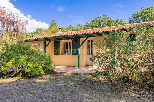 Vente
                Maison120 m² - 5 Pièces -
                    LA CHEVROLIERE (44118)