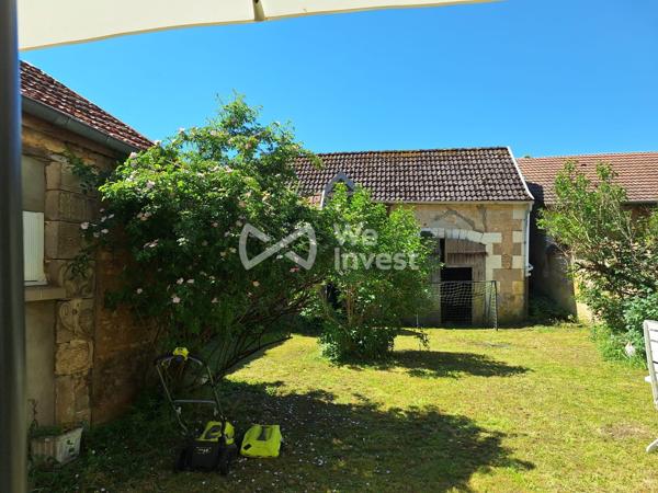 Maison familiale de caractère de 212 m² avec jardin, dépendance de 60 m² et combles aménageables de 100 m²– Entrains-sur-Nohain (Nièvre)