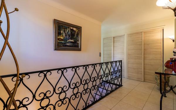 Maison à vendre    4 pièces • 160 m2 La Gaude