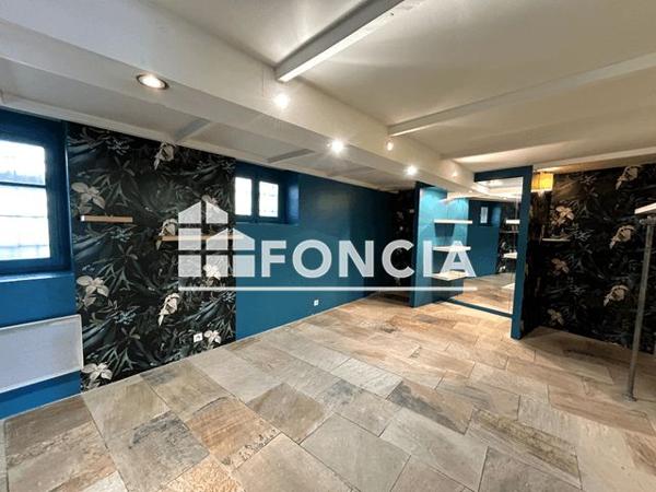 À vendre Local commercial 80 m² - Uzès 30700