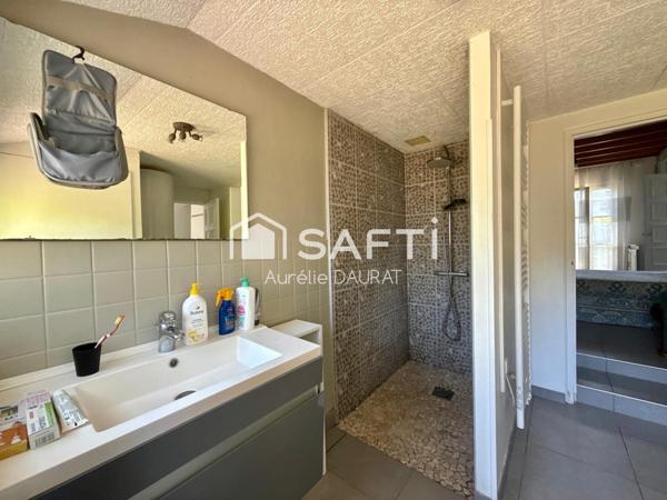 Maison familiale avec dépendances