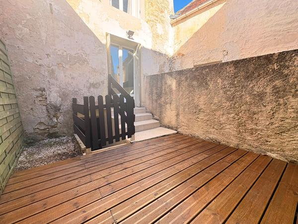 A LOUER MAISON 82m² MENUCOURT