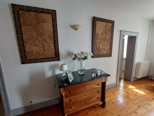 MAISON DE MAITRE AVEC PARC DE 5000M² DEPENDANCES ET DEUX PIGEONNIERS