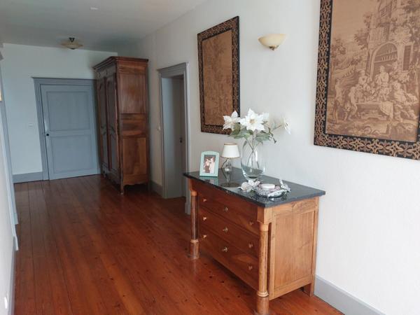 MAISON DE MAITRE AVEC PARC DE 5000M² DEPENDANCES ET DEUX PIGEONNIERS