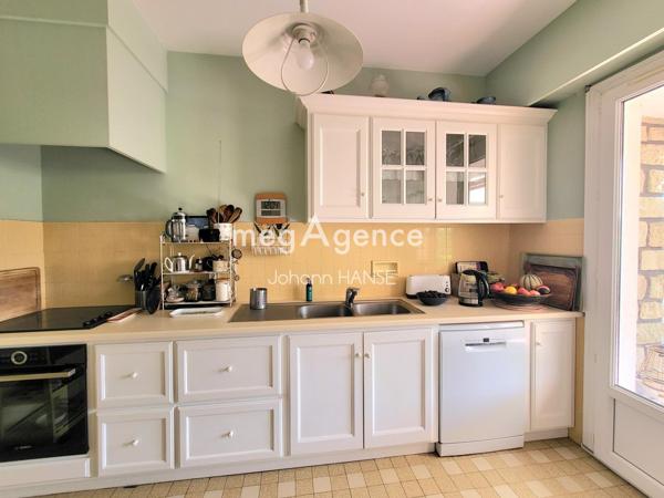 Maison à CAVALAIRE-SUR-MER, 83240 - 7 pièces 167m²