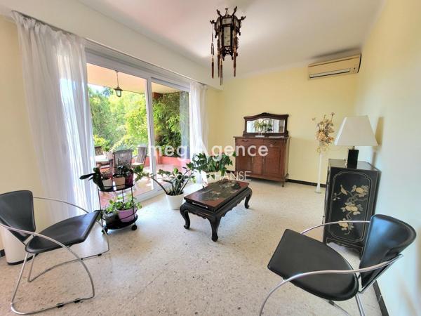 Maison à CAVALAIRE-SUR-MER, 83240 - 7 pièces 167m²