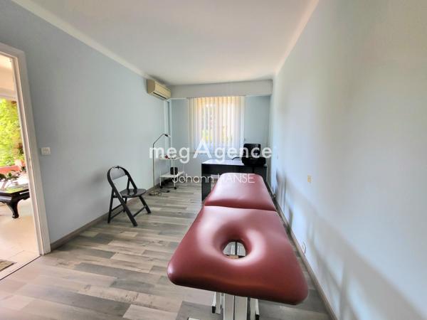 Maison à CAVALAIRE-SUR-MER, 83240 - 7 pièces 167m²