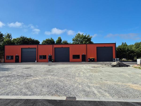 LORIENT NORD, CLEGUER - ENTREPOT, LOCAL D'ACTIVITE 195 m²