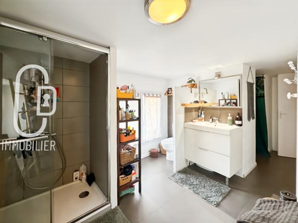 MAISON MEUBLEE T3 VILLAGE DE VENTABREN 67 M2 HABITABLES - 84 m2 AU SOL