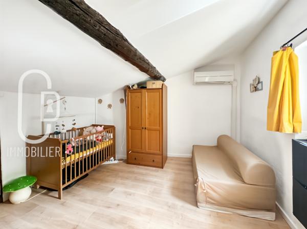MAISON MEUBLEE T3 VILLAGE DE VENTABREN 67 M2 HABITABLES - 84 m2 AU SOL