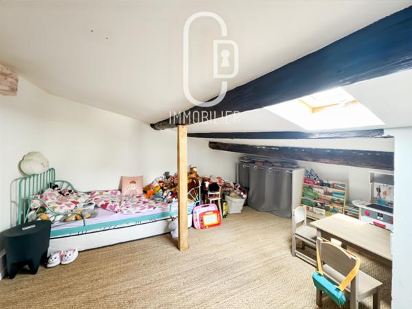 MAISON MEUBLEE T3 VILLAGE DE VENTABREN 67 M2 HABITABLES - 84 m2 AU SOL