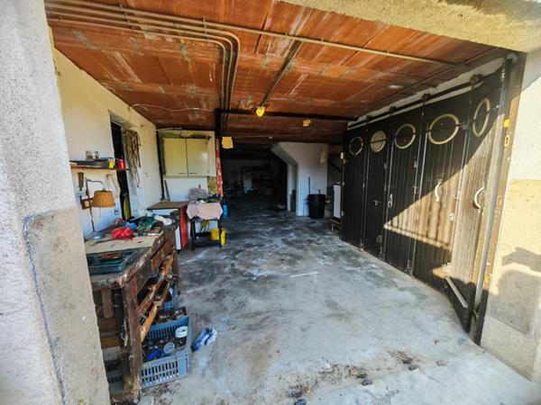 Maison années 80 avec grand jardin divisible