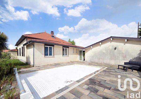 Maison 7 pièces de 202 m² à Biscarrosse (40600)