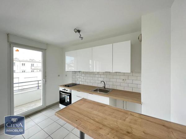 Appartement à louer 2 pièces 47m² Tomblaine (54510)