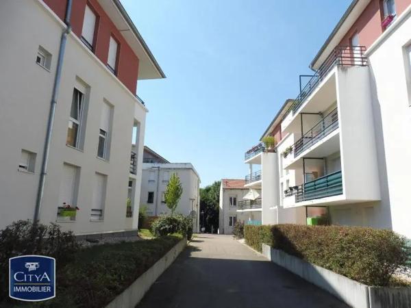 Appartement à louer 2 pièces 47m² Tomblaine (54510)