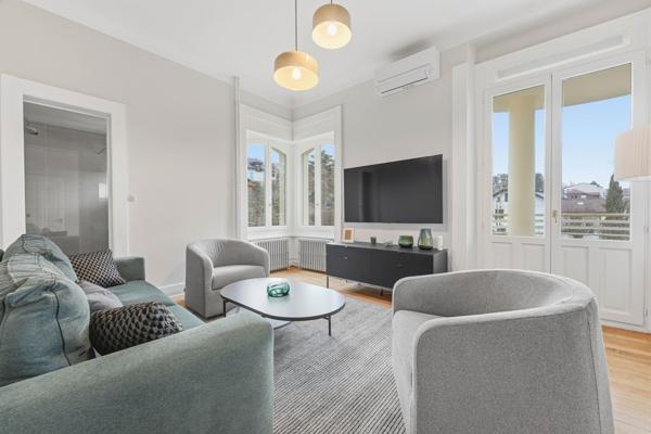 Vente Maison de luxe Divonne-les-Bains 9 Pièces 370 m²