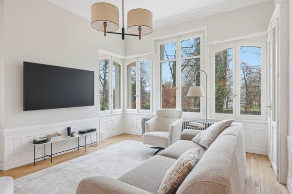 Vente Maison de luxe Divonne-les-Bains 9 Pièces 370 m²