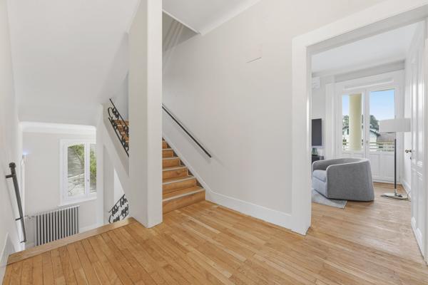 Vente Maison de luxe Divonne-les-Bains 9 Pièces 370 m²