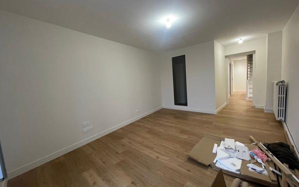 Maison à louer    3 pièces •  Riverie