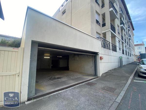 Location parking Villefranche-sur-Saône (69400)