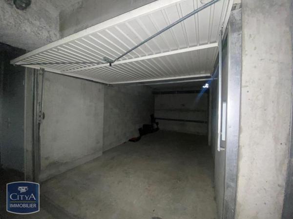Location parking Villefranche-sur-Saône (69400)