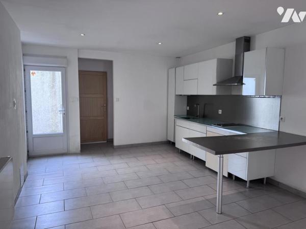 MAISON SEMI-MITOYENNE
