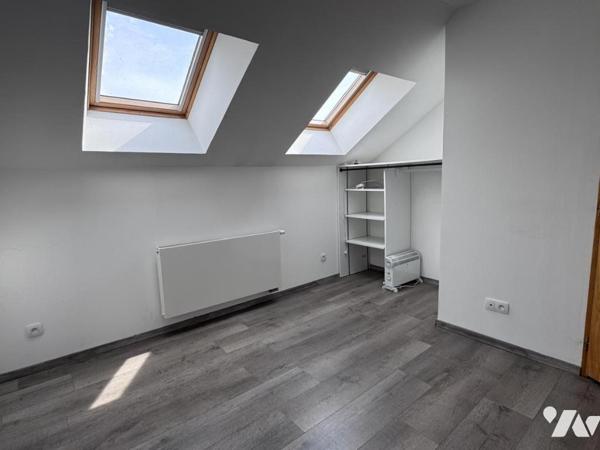 MAISON SEMI-MITOYENNE