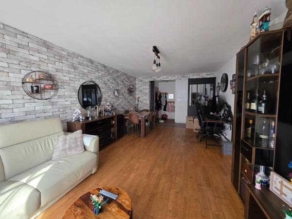 Appartement 3 pièces avec cave et parking