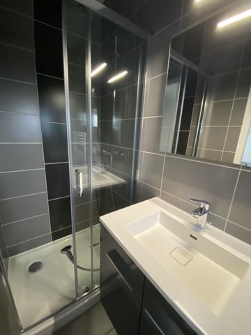 Saint-Jean-de-Monts (85160) SAINT-JEAN-DE-MONTS - IMMEUBLE DE 4 STUDIOS + UN GARAGE