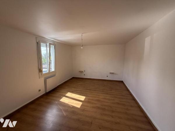 Ensemble Local et appartements