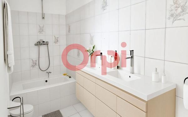 Appartement à vendre    5 pièces • 96,54 m2 Marseille 13