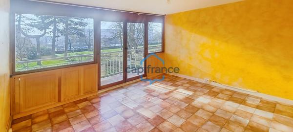 Vélizy-Villacoublay – 4 pièces de 75,5 m², appartement à fort potentiel. (78)