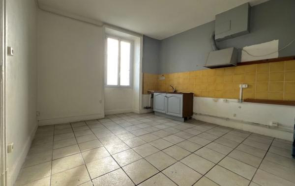 Vente Appartement P3 à rénover Aubenas   
