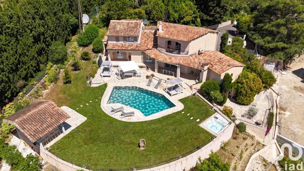 Maison à vendre 6 pièces 186 m² Grasse