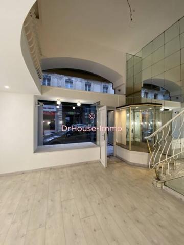 Commerce à louer 3 pièces de 52 m²