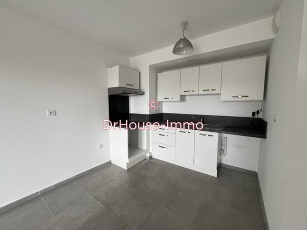 Appartement à louer 3 pièces de 57 m²